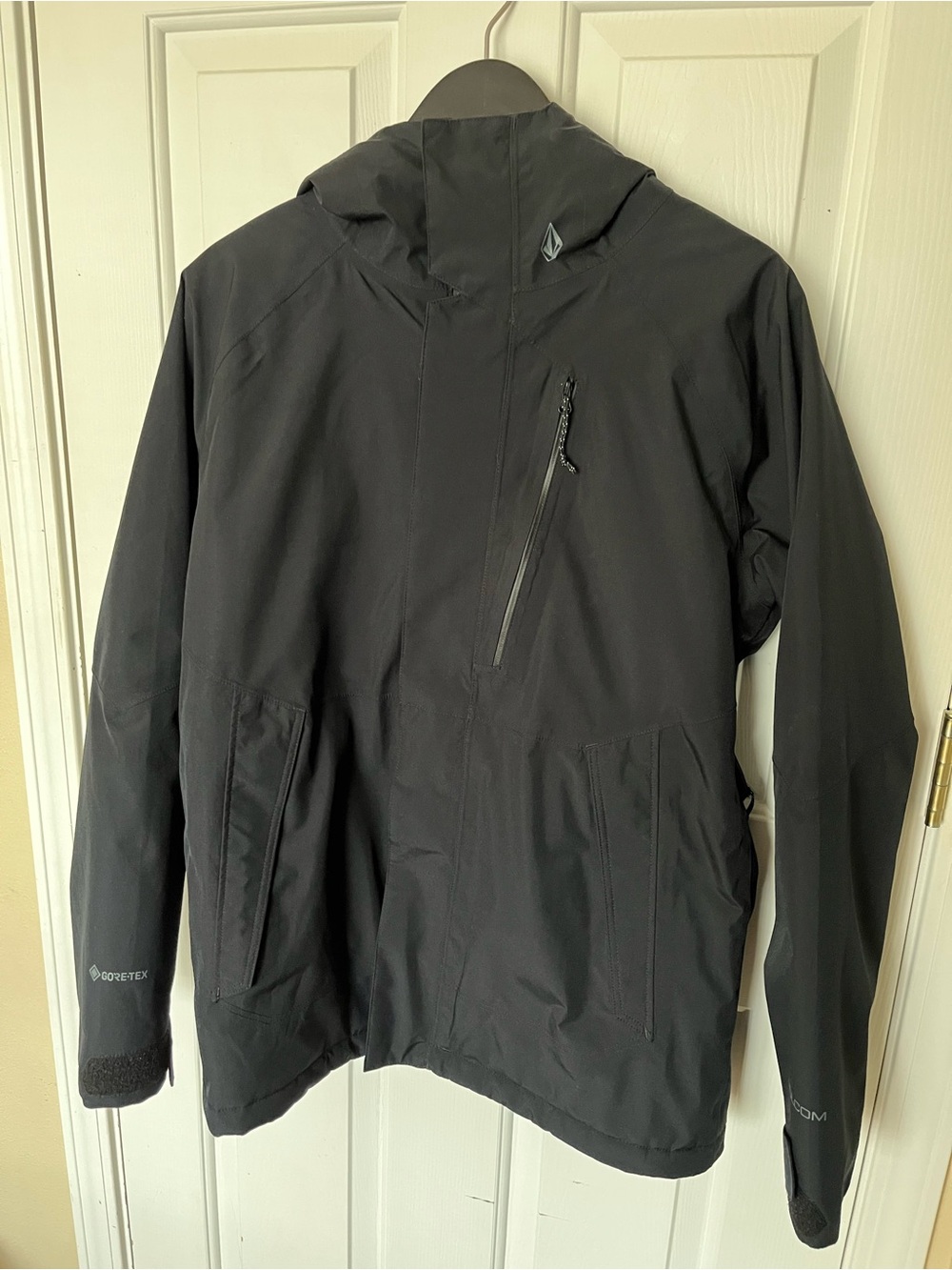 Volcom Black GORE-TEX Hooded Ski Jacket